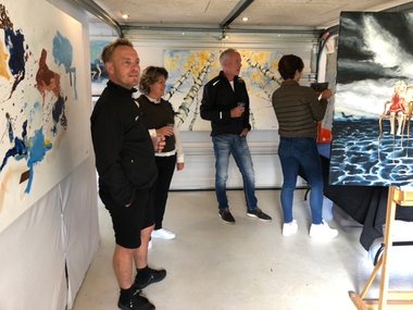 Gæster i Atelier Aharkes under kunsten Inviterer Indenfor 2020